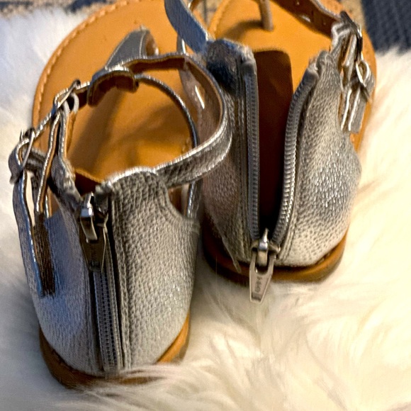 Sandals - Picture 2 of 3